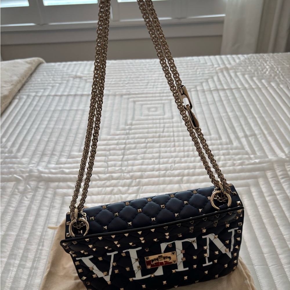 Valentino Black Quilted Rockstud Crossbody Bag - AUTHENTIC - Picture 4 of 13